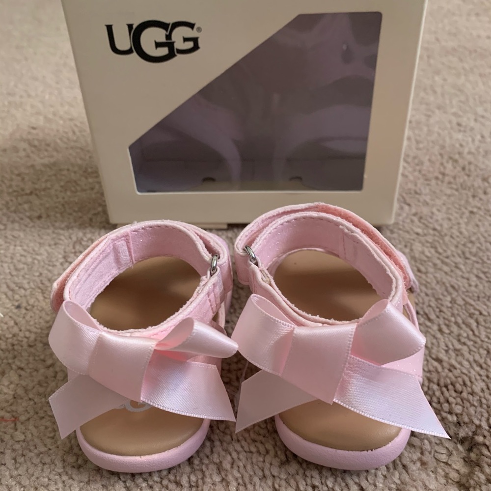 Baby girl Ugg Sandals